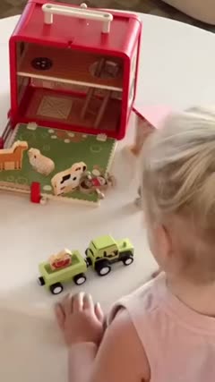 Play, pack and go